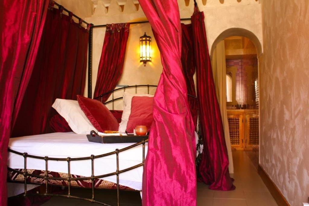 Riad La Fibule Marrakesh Exteriör bild